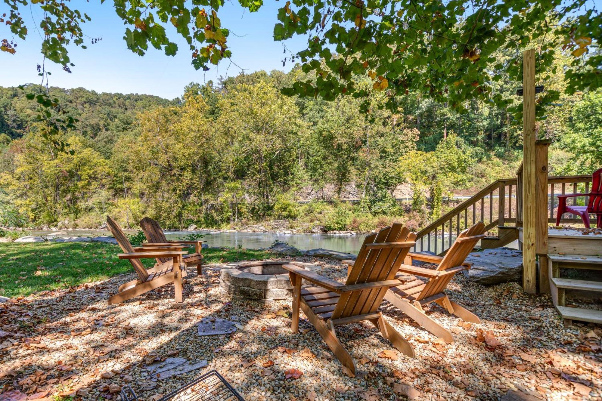 Villa Full Stream Ahead Whittier Exterior foto